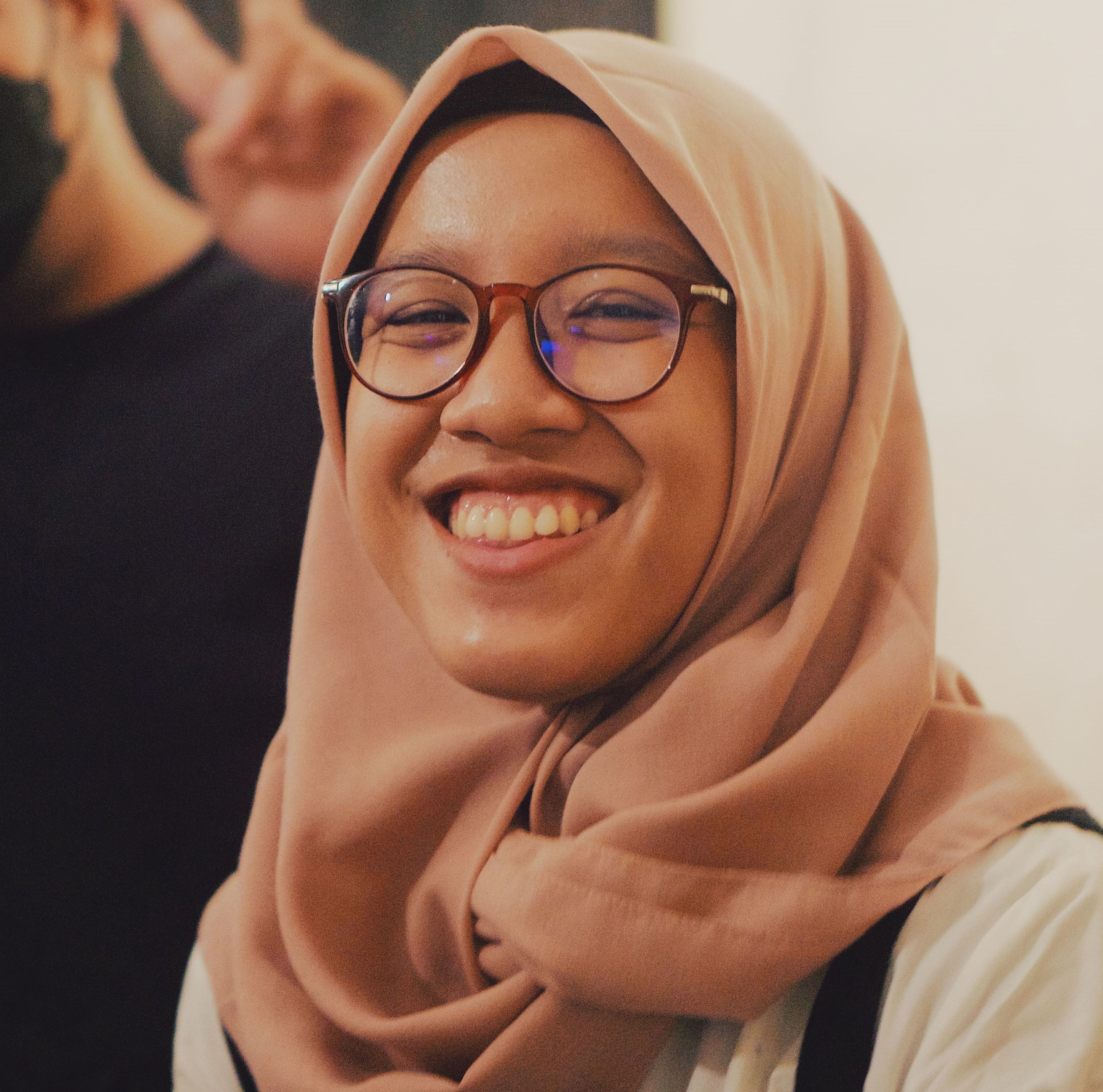 The Samantha Schwartz Kwai Video: Fact Check - a0wethw