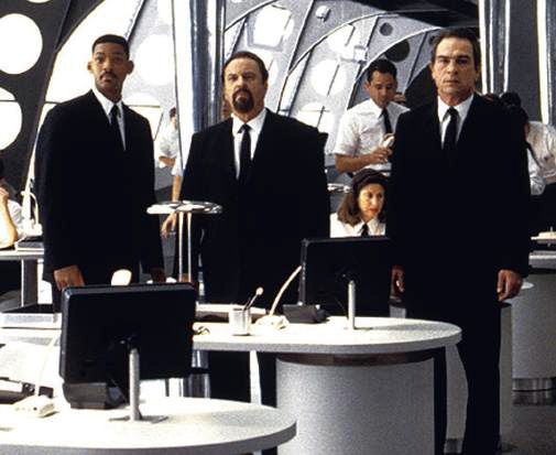 men_in_black_movie_image_tommy_lee_jones_and_will_smith__2_.jpg