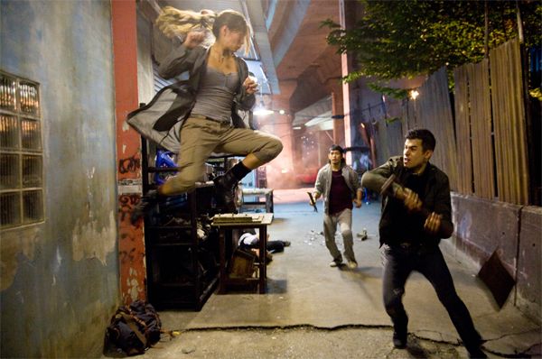 street_fighter_the_legend_of_chun_li_movie_image_kristin_kreuk__4_.jpg