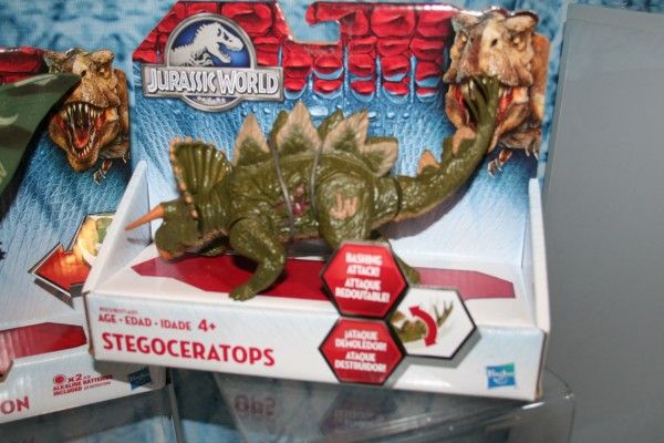 jurassic-world-stegoceratops-toy