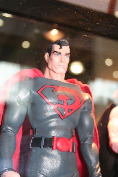 superman-diamond-comics-distributors