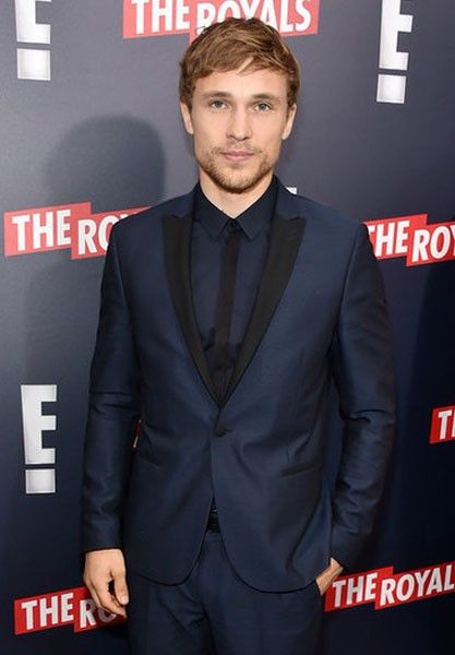 the-royals-william-moseley-2