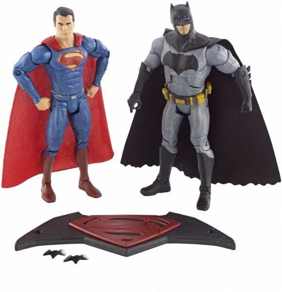 batman-v-superman-action-figures-1
