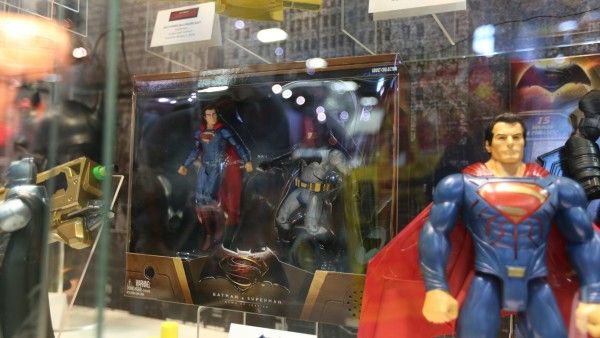 batman-vs-superman-movie-toy-comic-con (8)