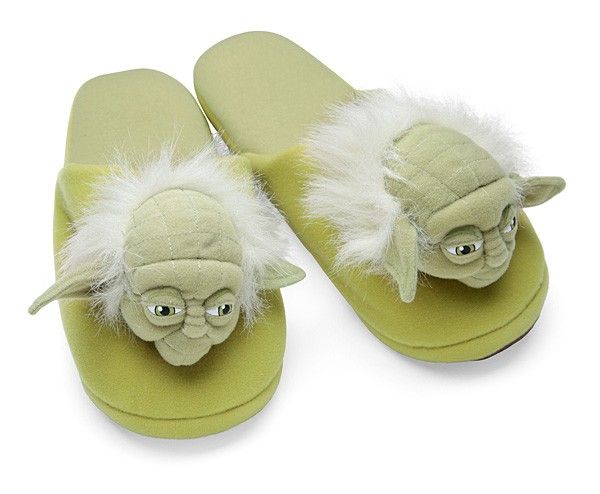 star-wars-yoda-slippers