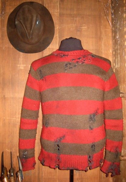 nightmare-on-elm-street-sweater-hat-glove-03