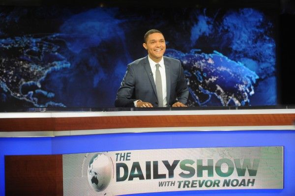 the-daily-show-with-trevor-noah-desk