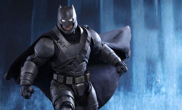 armored-batman-vs-superman-toy-image
