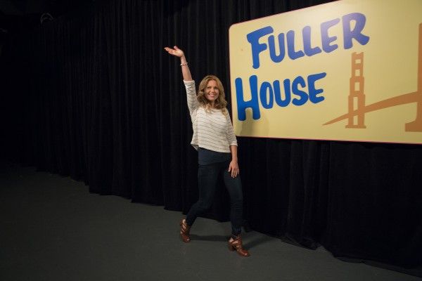 fuller-house-image-behind-the-scenes-candace-cameron