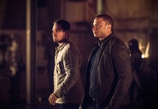 arrow-cast-image-sins-of-the-father-stephen-amell-david-ramsey