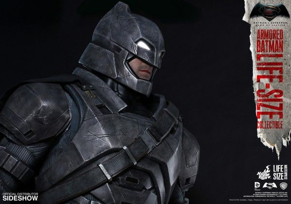 dc-comics-dawn-of-justice-armored-batman-life-size-collectible-08