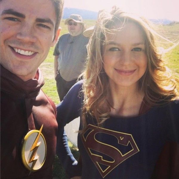 the-flash-supergirl-crossover-grant-gustin-melissa-benoist