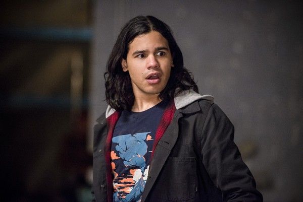 the-flash-welcome-to-earth-2-carlos-valdes
