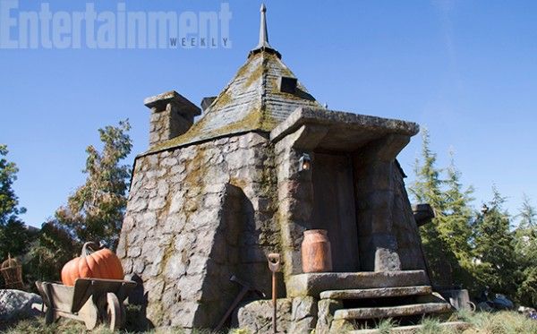 wizarding-world-of-harry-potter-hollywood-hagrids-hut