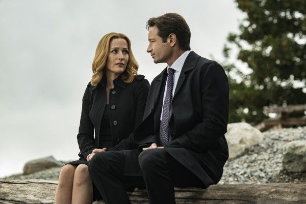 x-files-home-again-duchovny-anderson
