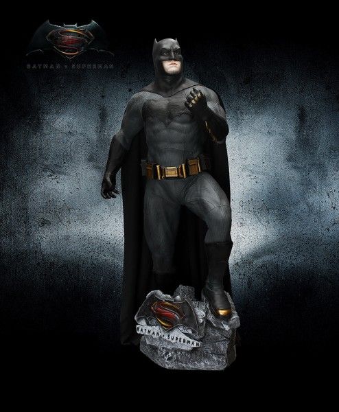 batman-v-superman-statue