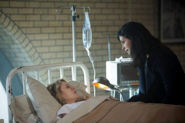 gotham-kristen-hager-morena-baccarin-image-a-dead-man-feels-no-cold