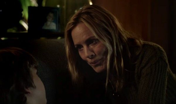lights-out-maria-bello