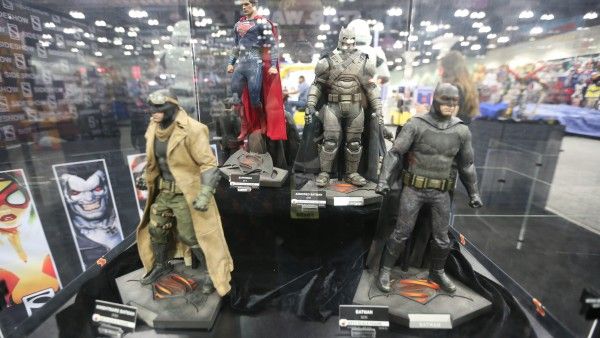 sideshow-collectibles-wondercon-booth (16)