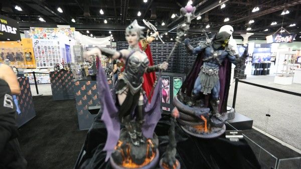 sideshow-collectibles-wondercon-booth (3)