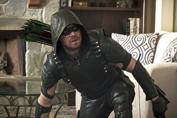 arrow-image-lost-in-the-flood-stephen-amell-image