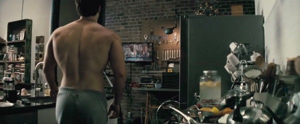 batman-v-superman-henry-cavill-shirtless-deleted-scenes