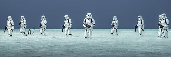 rogue-one-a-star-wars-story-stormtroopers-beach-slice