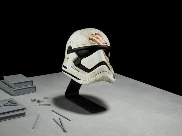 star-wars-prop-replica-finn-trooper-helmet-1