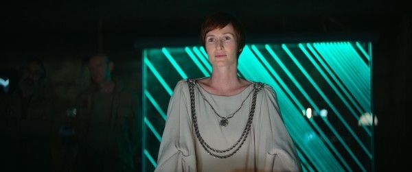 rogue-one-a-star-wars-story-mon-mothma