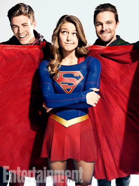 arrow-flash-supergirl-legends-crossover-images-ew-7