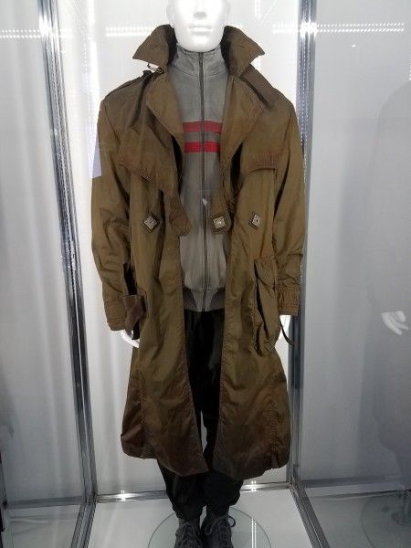 ghost-in-the-shell-batou-trench-coat-1