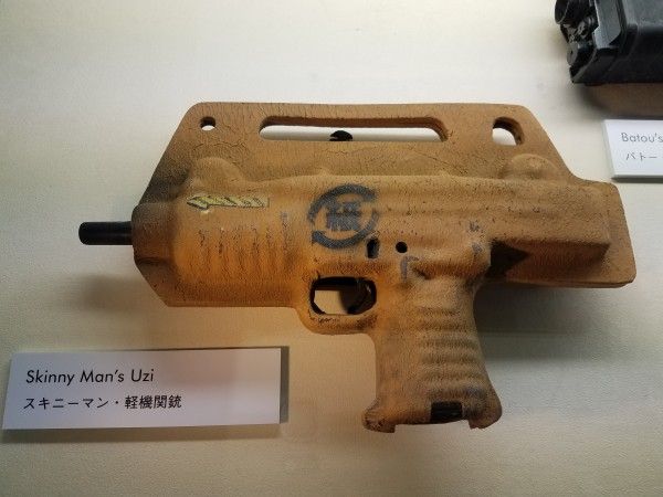 ghost-in-the-shell-skinny-mans-uzi-prop