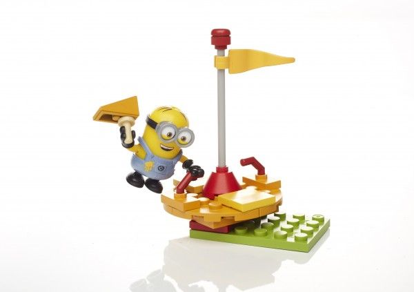 minions-mega-brand-merry-go-round