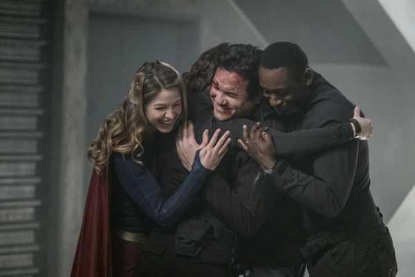 supergirl-season-2-homecoming-image-8
