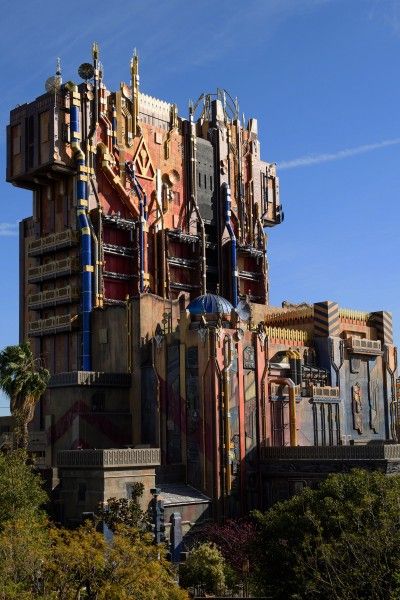 guardians-of-the-galaxy-ride-collectors-fortress
