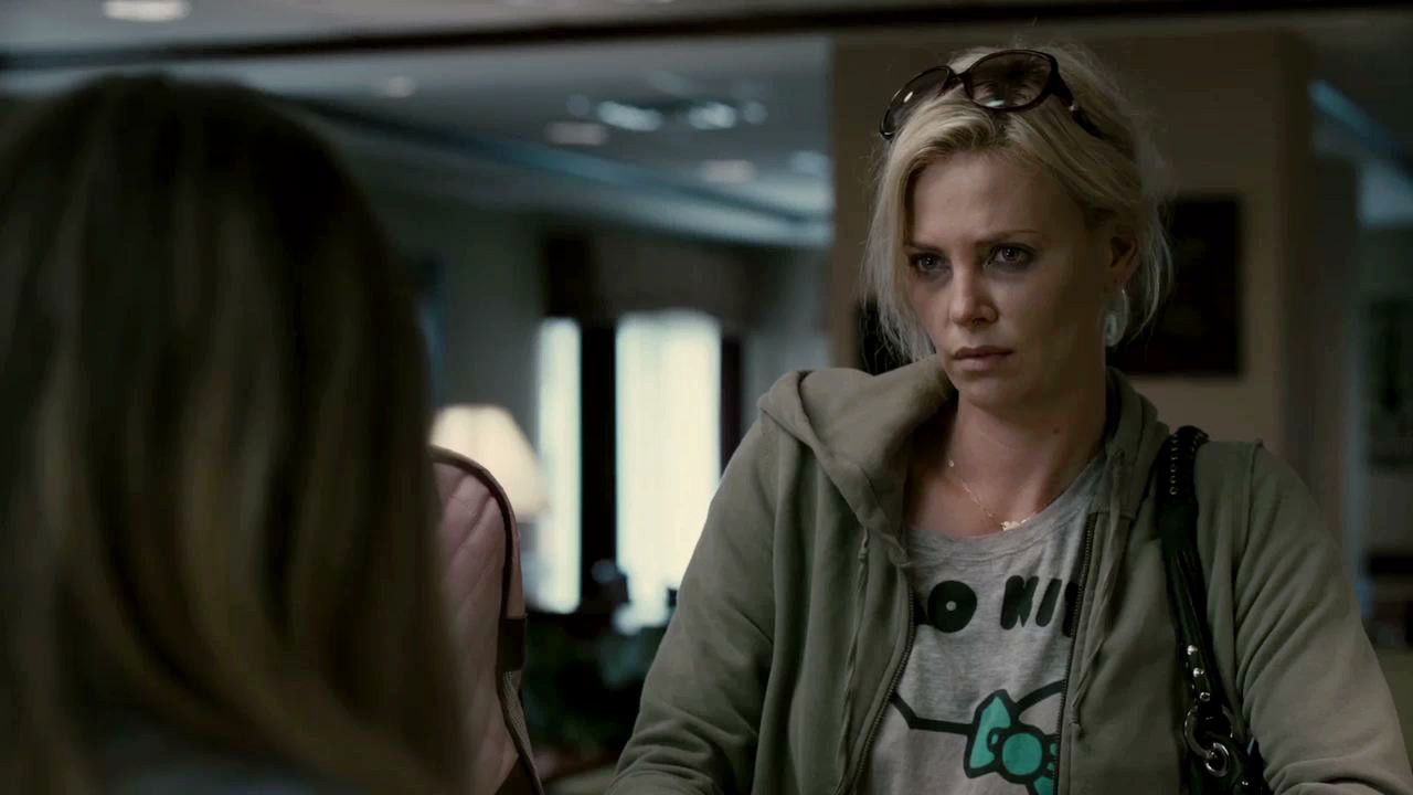 young-adult-charlize-theron