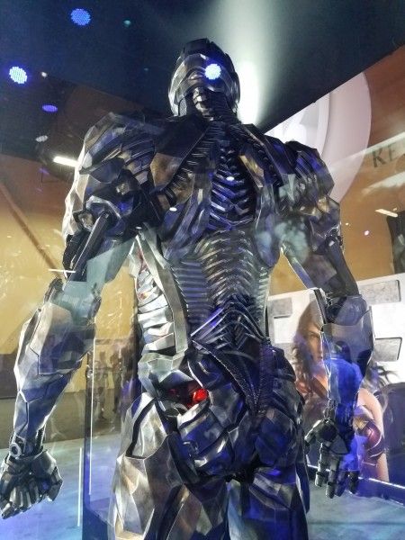 justice-league-cyborg-costume-5