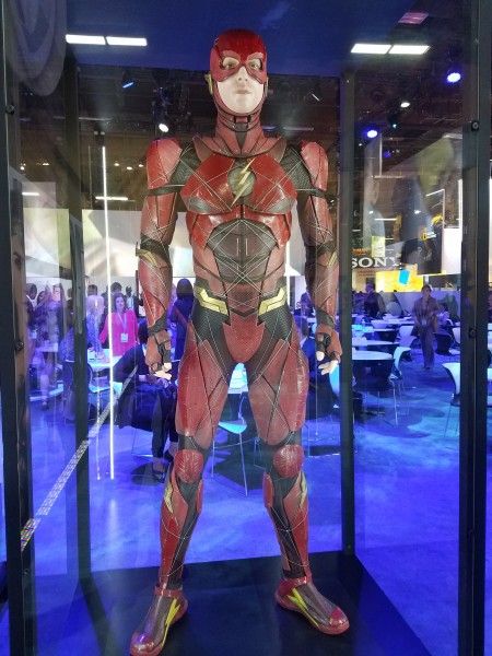 justice-league-flash-costume