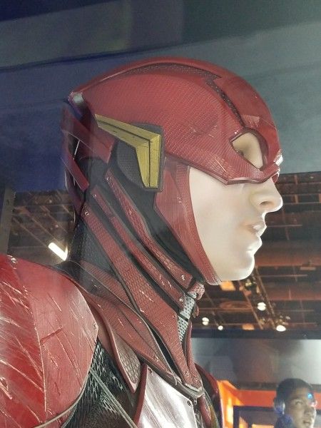 justice-league-flash-costume