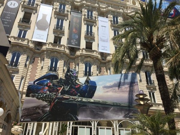 transformers-last-knight-poster-cannes-1