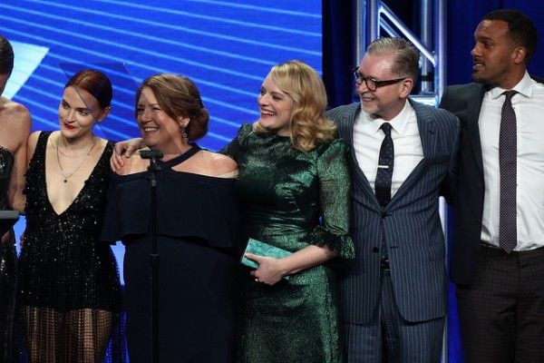 handmaids-tale-cast-tca-awards-2017