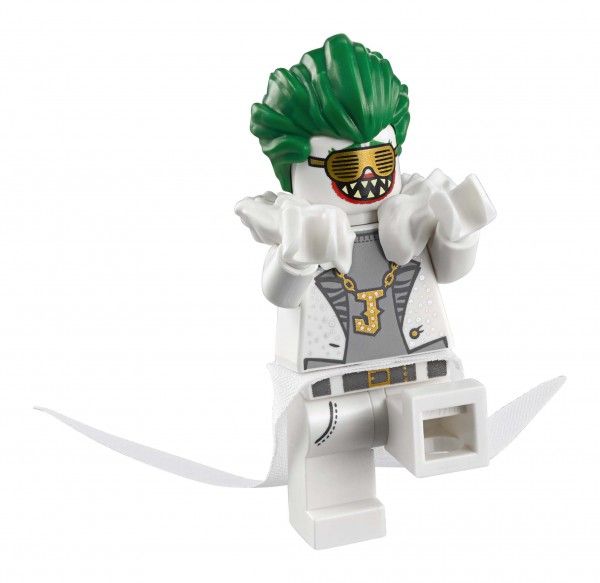 lego-batman-movie-joker-manor-white-outfit-1