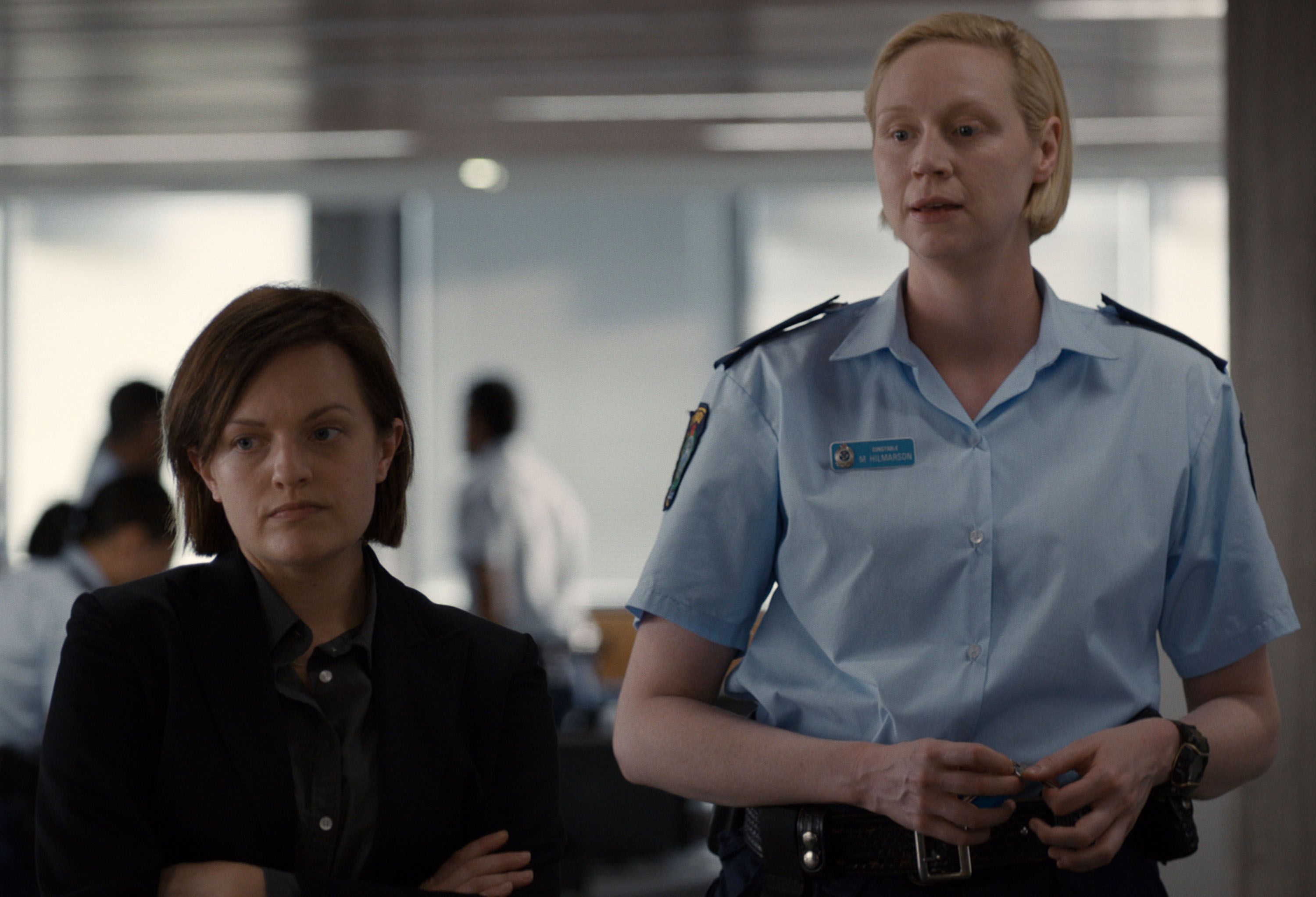 top-of-the-lake-gwendoline-christie-elisabeth-moss