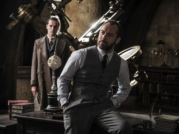 fantastic-beasts-the-crimes-of-grindelwald-jude-law