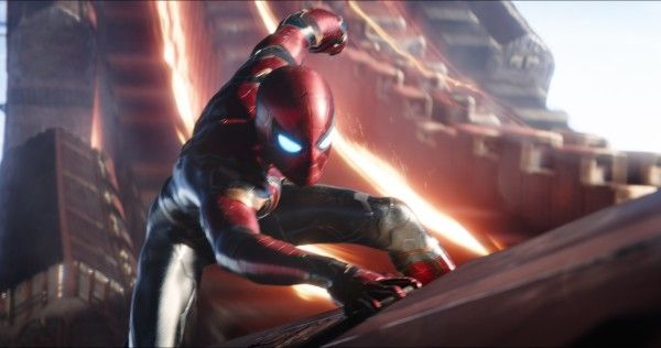 avengers-infinity-war-image-spiderman-new-suit