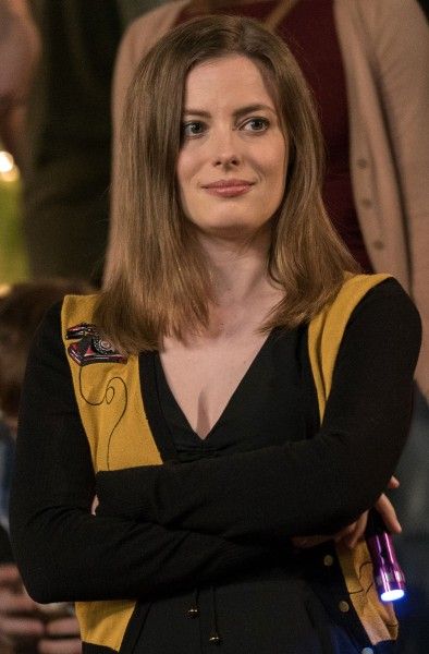 life-of-the-party-gillian-jacobs-01