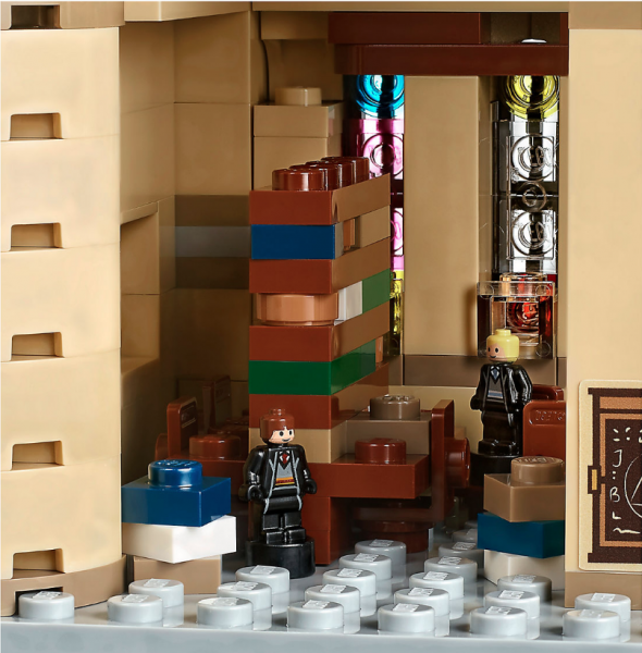 lego-hogwarts-castle-price-details