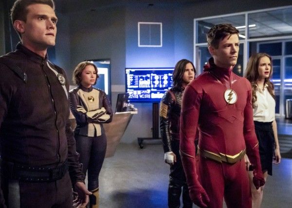 the-flash-hartley-sawyer-danielle-panabaker-grant-gustin-carlos-valdes-jessica-parker-kennedy