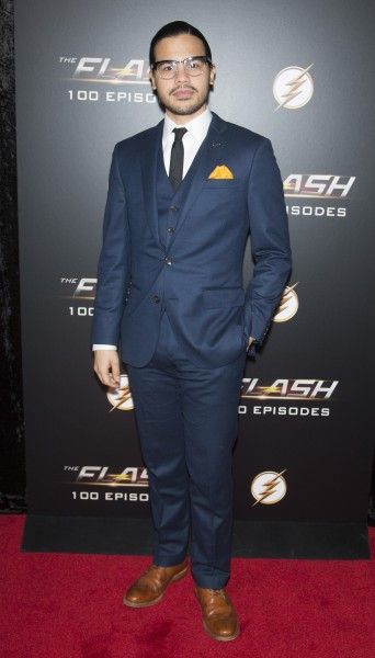 the-flash-100th-episode-red-carpet-images-21