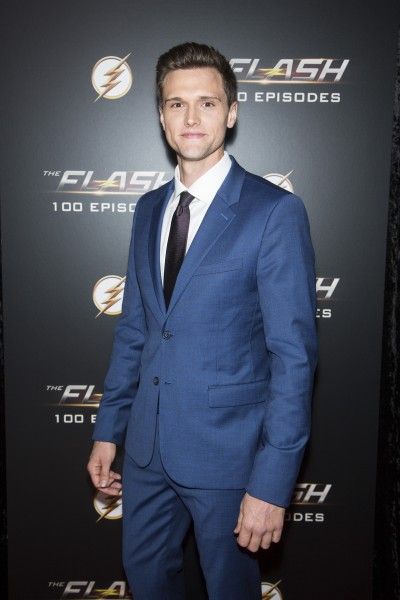 the-flash-100th-episode-red-carpet-images-8